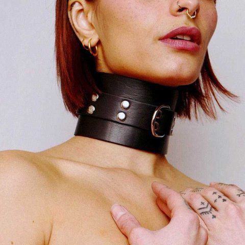 Choker minerve en cuir épais Noir