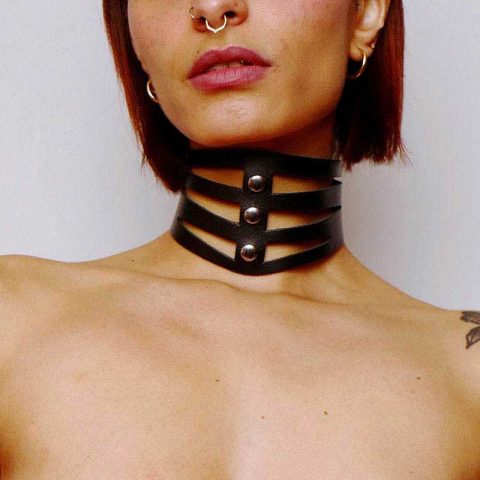 Collier découpé en cuir Noir